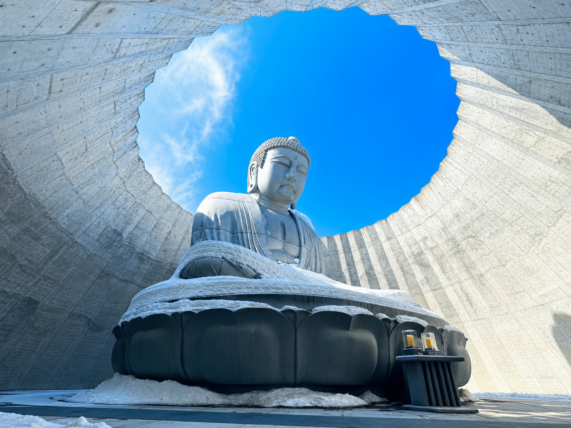 Hill of the Buddha (Makomanai Takino Cemetery)